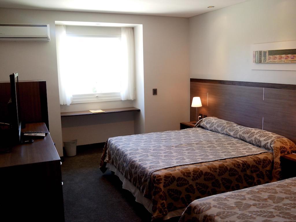 Terra Malal Hotel Chos Malal Quarto foto