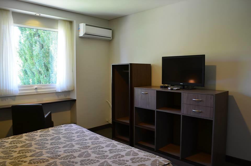 Terra Malal Hotel Chos Malal Quarto foto